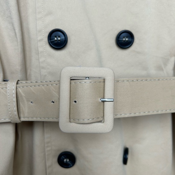 Trench dress. So flattering. So unique. - Picture 3 of 4